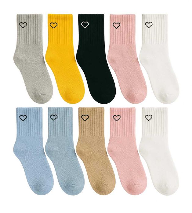 Zestaw 10 Par Skarpetek dziewczęcych z serduszkiem Rozmiar 33–36