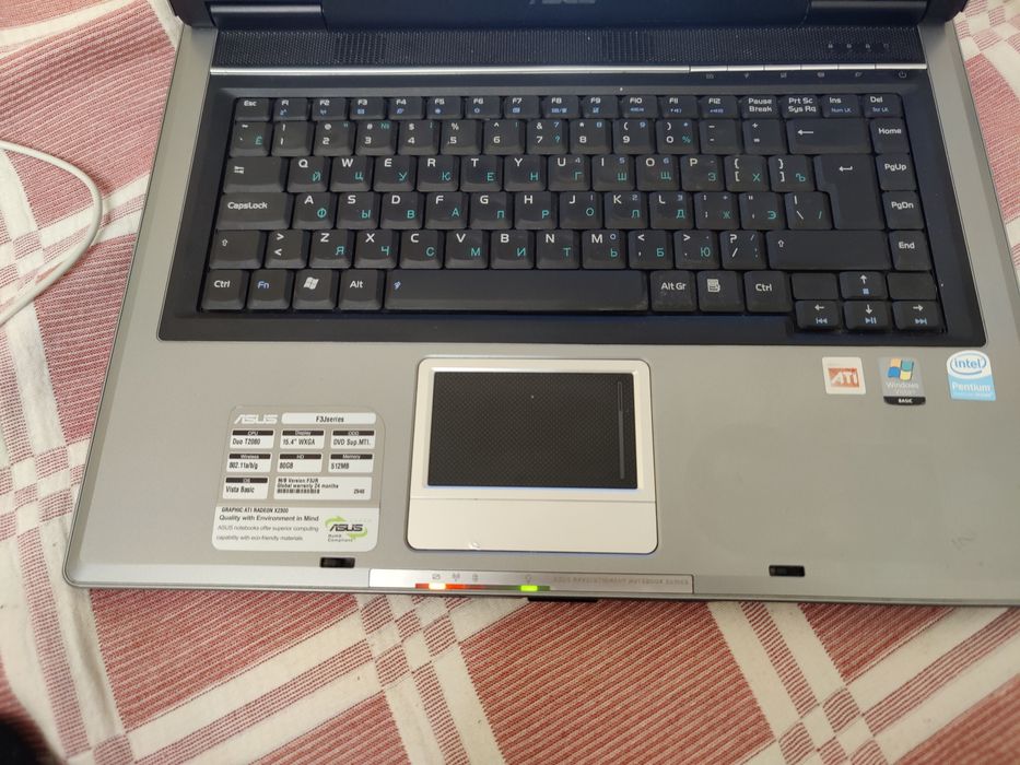 Продам ноутбук ASUS Возможен Обмен!