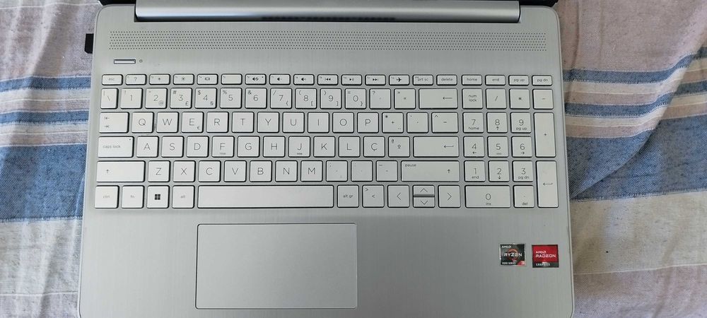 Notebook HP, ler anúncio