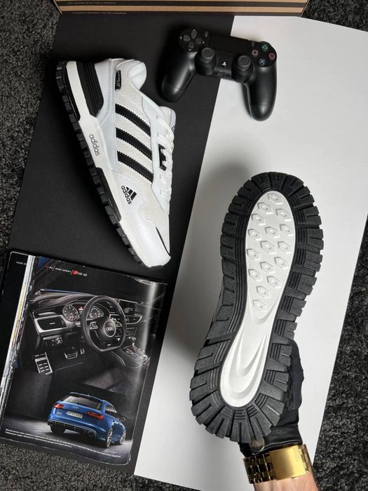 Чоловічі кросівки адідас Adidas ZX 700 White Black [41,42,43,44,45,46]