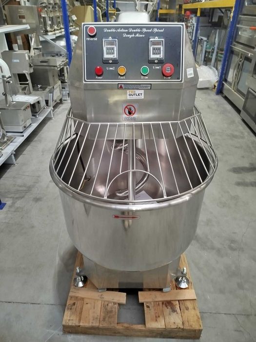 Amassadeira Espiral de 130L - NOVA