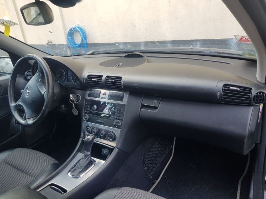 Mercedes Benz W203 C220 SW 2007 para peças