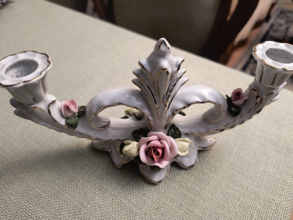 Świecznik porcelanowy sygnatura