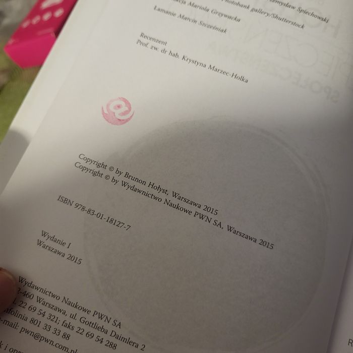 Brunon Hołyst, Kryminologia, Bezpieczeństwo. Pakiet 2 książek. Okazja