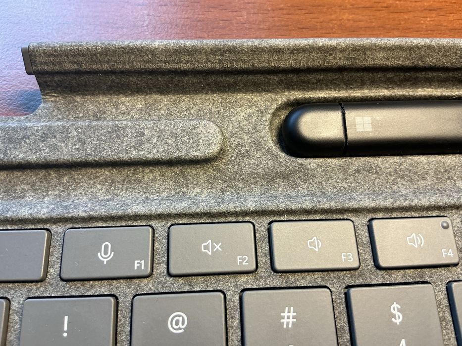 Комплект Клавиатура Surface Pro Keyboard + Стилус Surface Slim Pen 2 | Идеал