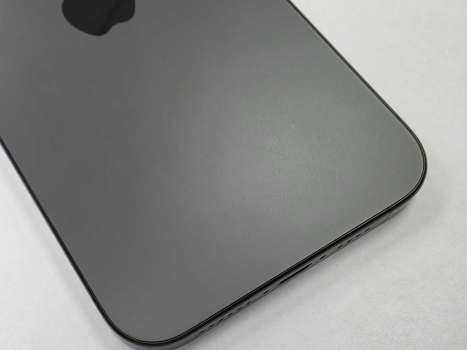 iPhone 15 PRO MAX 256GB Dual SIM (SIM + eSIM)/ Black Titanium/ BAT 89%/ Grade A/ + ładowarka/ GW 12 MSC
