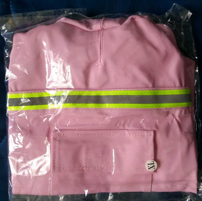 Новая куртка,миска для собаки XL на 5-9 кг.