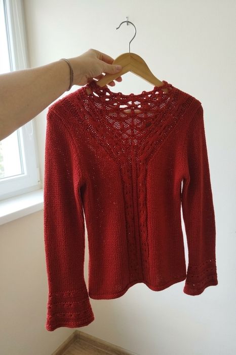 Czerwony sweter rozmiar 36