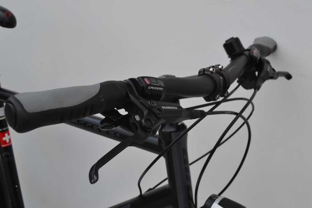 Rower trekkinowy wyprawowy Bixs Access 26'' sh deore prądnica 2xtarcz
