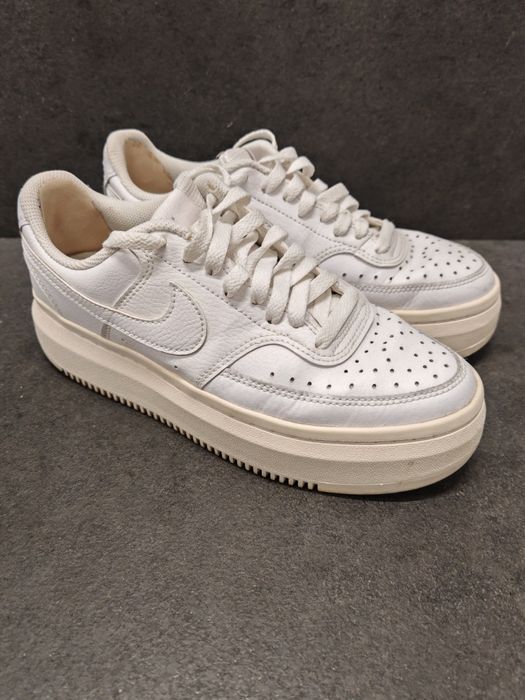 Nike court vision Alta r. 40