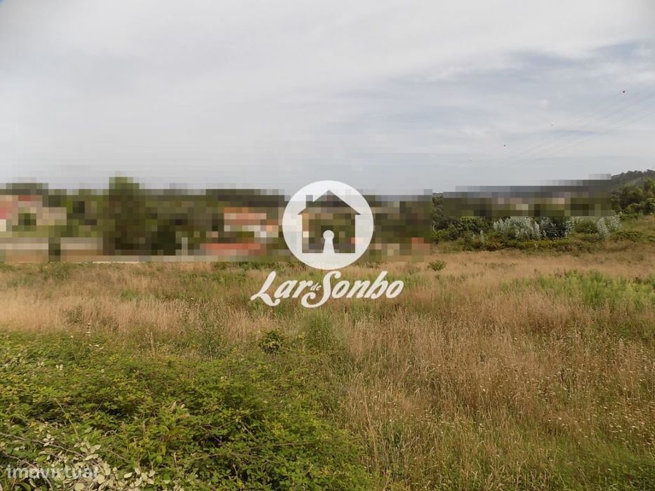 Plot of Land with 8,100 m² - Landim