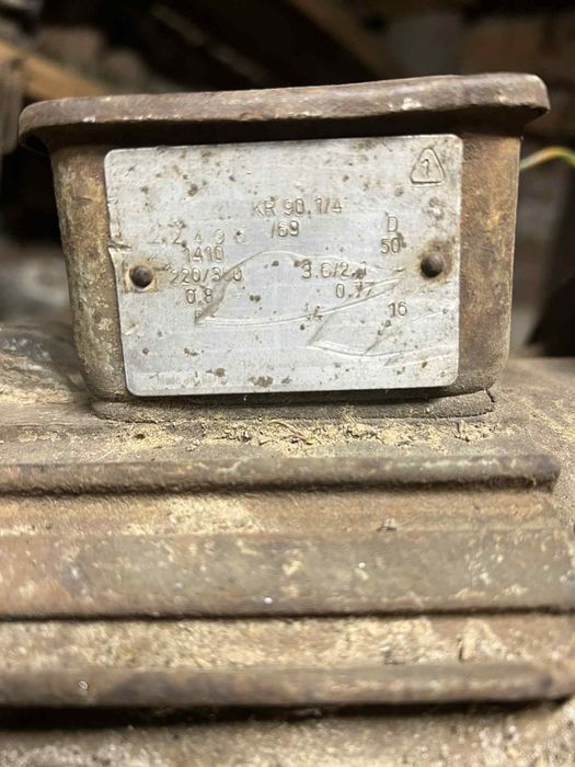 Електро двигуни,всі у робочому стані………