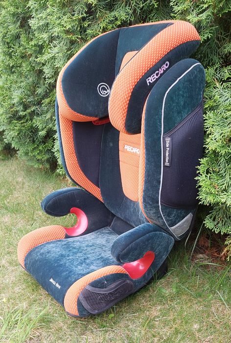 Fotelik samochodowy RECARO 15-36 kg