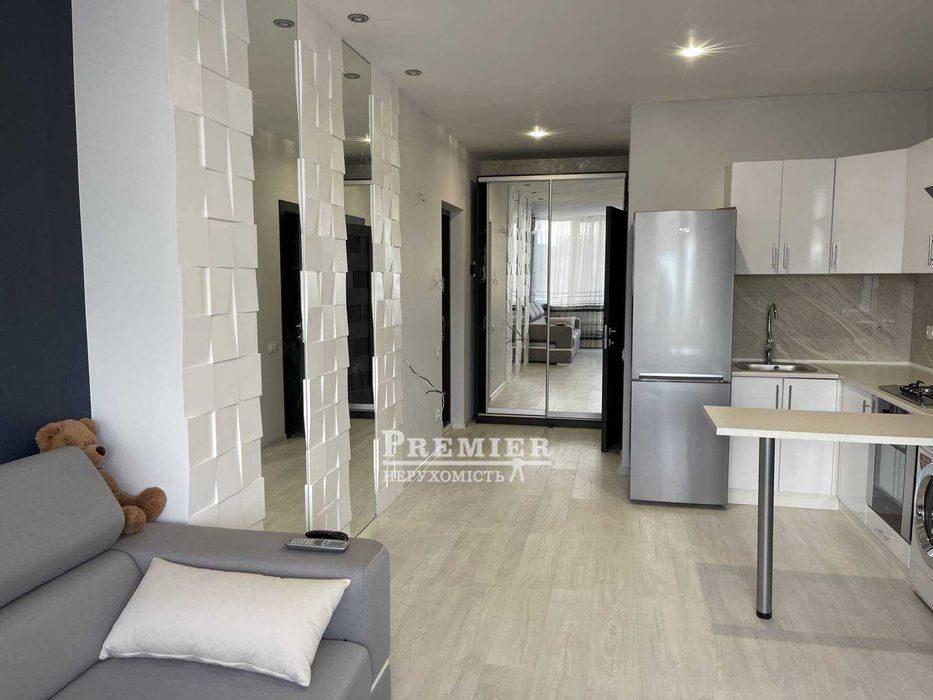 Продам квартиру з ремонтом