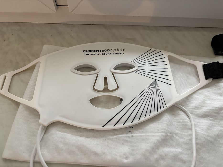 CurrentBody red light LED face mask