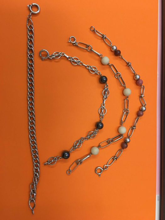 Várias Pulseiras de Prata