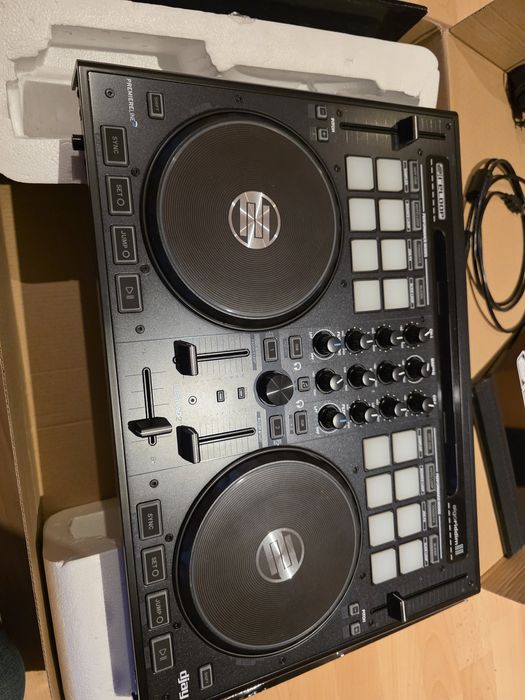 Konsola DJ-ska Reloop BEATPAD 2