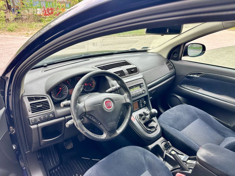 Fiat  Croma  1.9 Jtd  2008r
