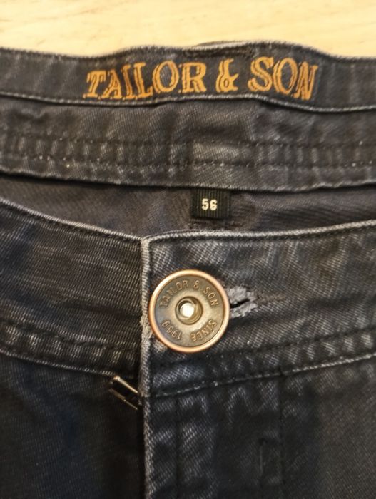 Czarne spodnie jeansowe marki Tailor & Son.