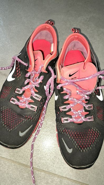 Buty sportowe nike free tr fit 4 38