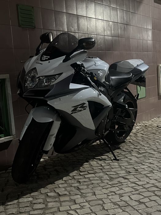 Suzuki gsxr 750 k8 ( imaculada )