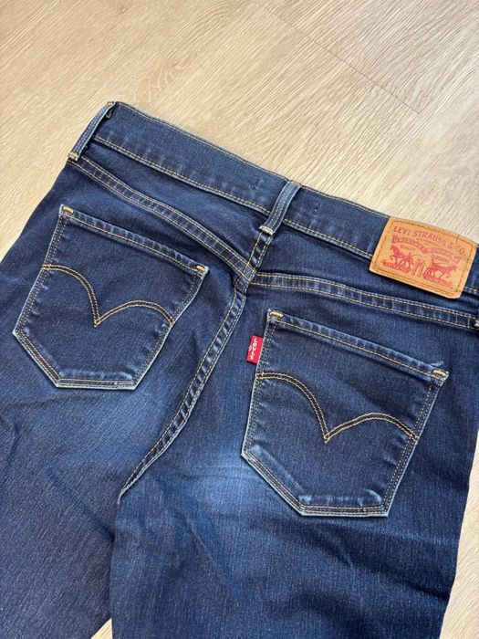 Жіночі джинси levis