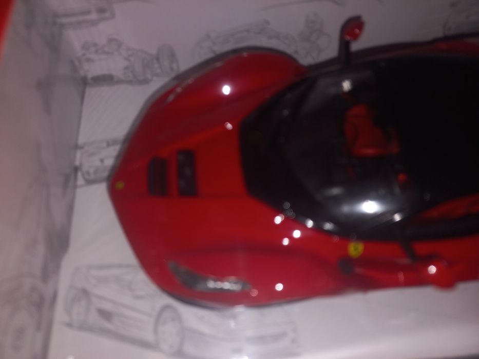 Bburago Ferrari Laferrari,skala 1:24