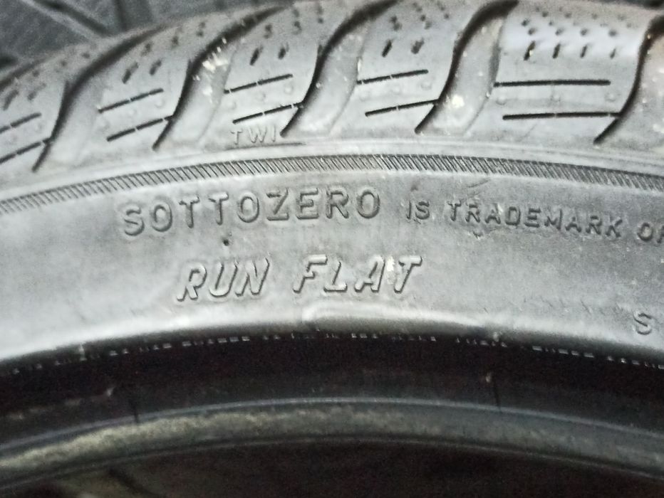 225 40 r19 89H 245 40 r19 Pirelli SottoZero 3 para zima wymiana