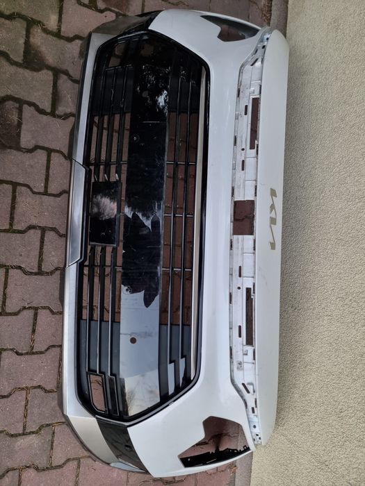 Kia Niro бампер передній 22- В НАЯВНОСТІ