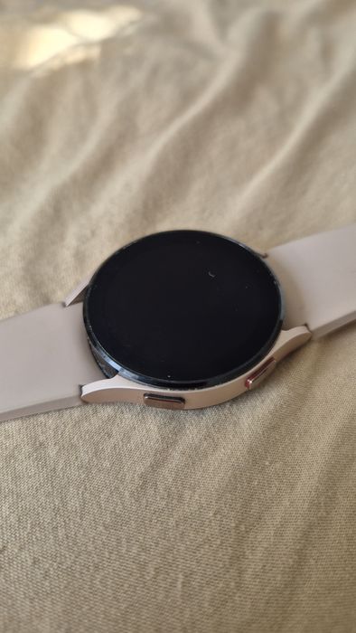 Samsung Galaxy watch 4 gold