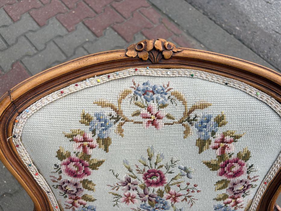 Fotele w stylu ludwikowskim