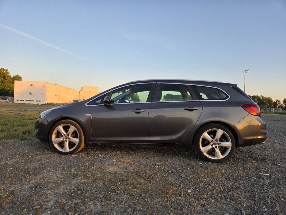 Astra Station Wagon 2.0 (CDTI) - 165CV