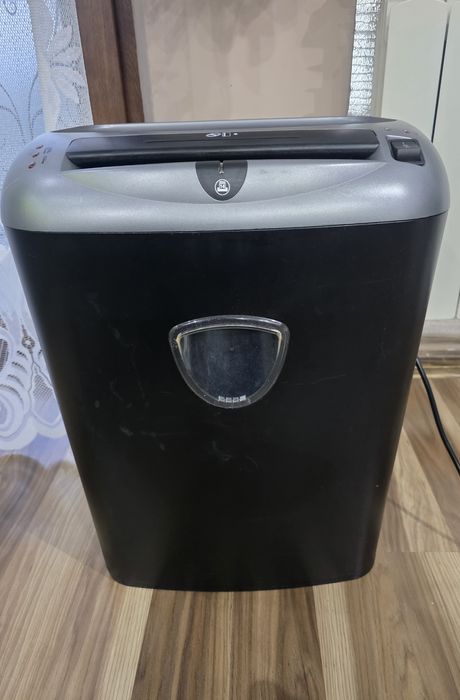 Niszczarka Fellowes CRC 46711