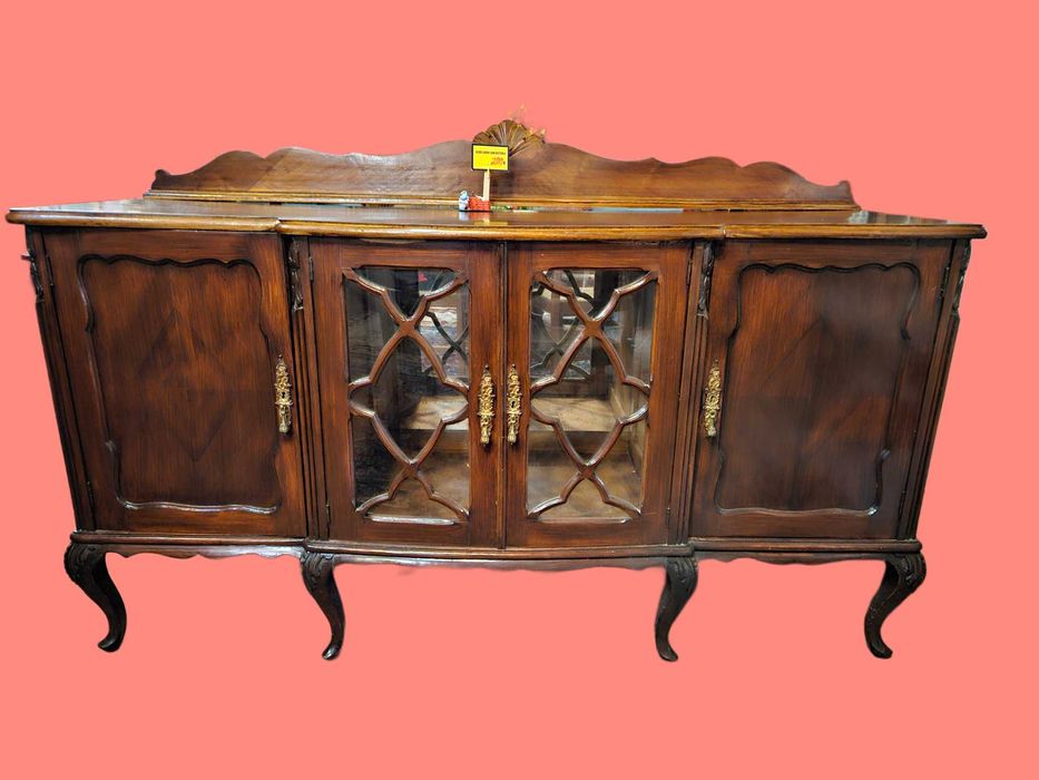 Aparador antigo estilo Queen Anne - Bom estado geral