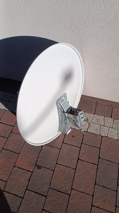 Antena satelitarna canał plus