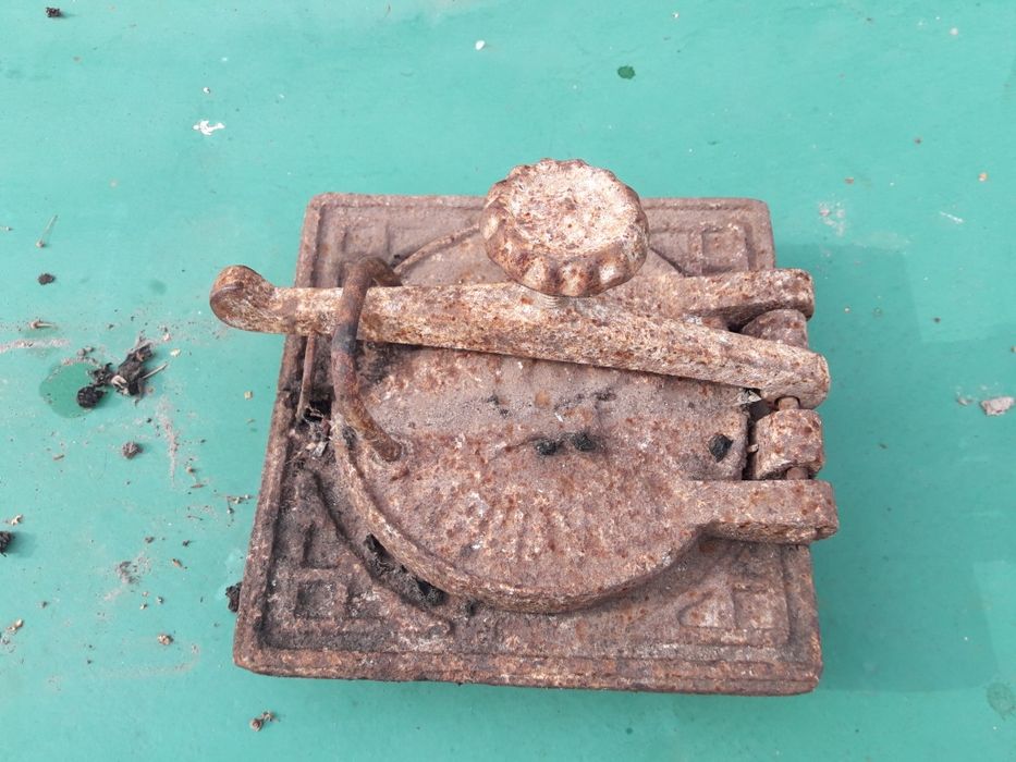 Дверька для груби