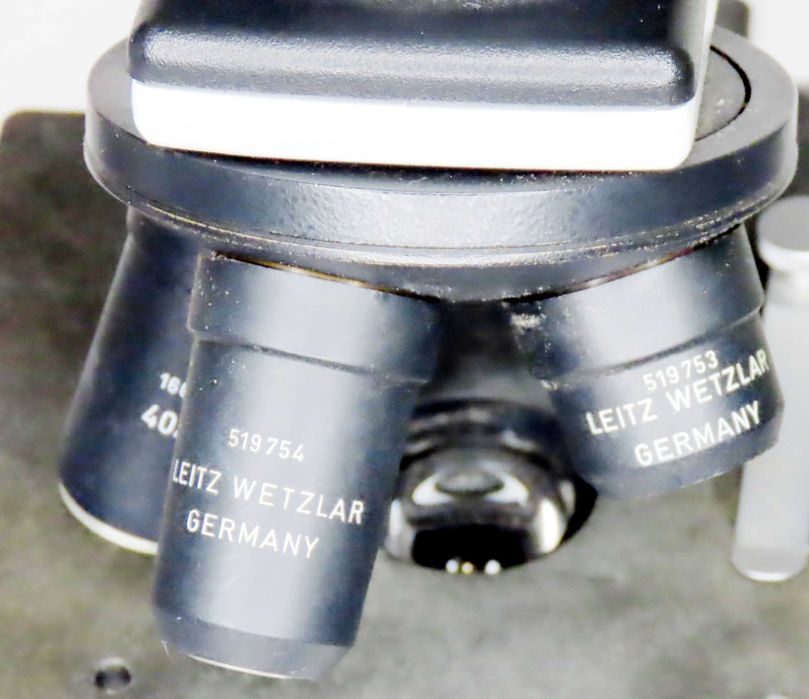 mikroskop laboratoryjny biologiczny  E. Leitz (Leica) HM-Lux