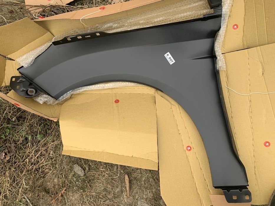 Крило переднє Ford Focus mk3 USA