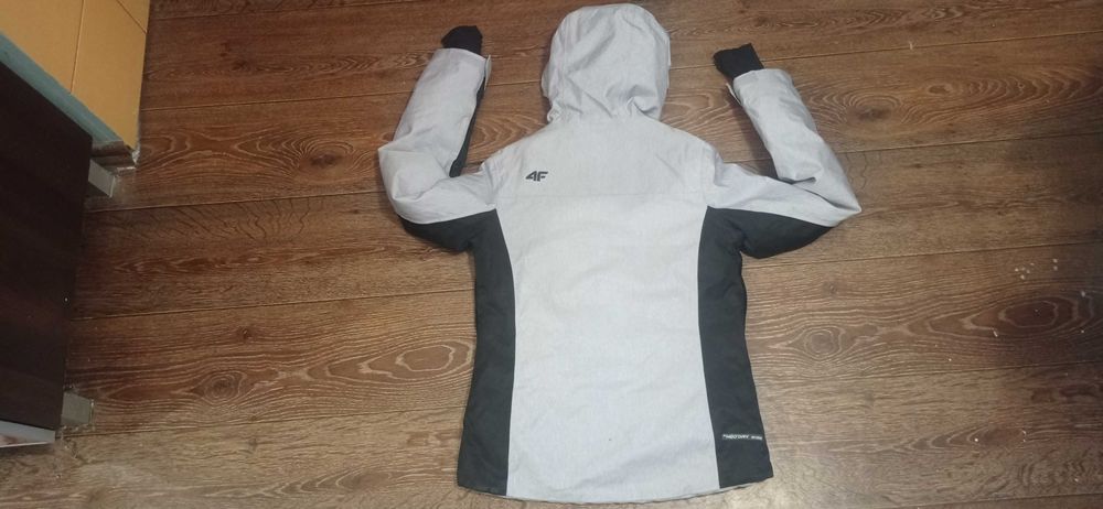 Kurtka narciarska 4F S damska zimowa membrana 10000