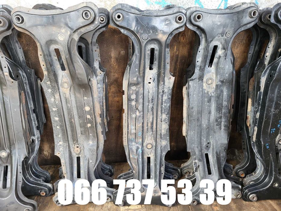 Балка задня Toyota Camry 10 20 30 40 50 Lexus ES RX камри подрамник