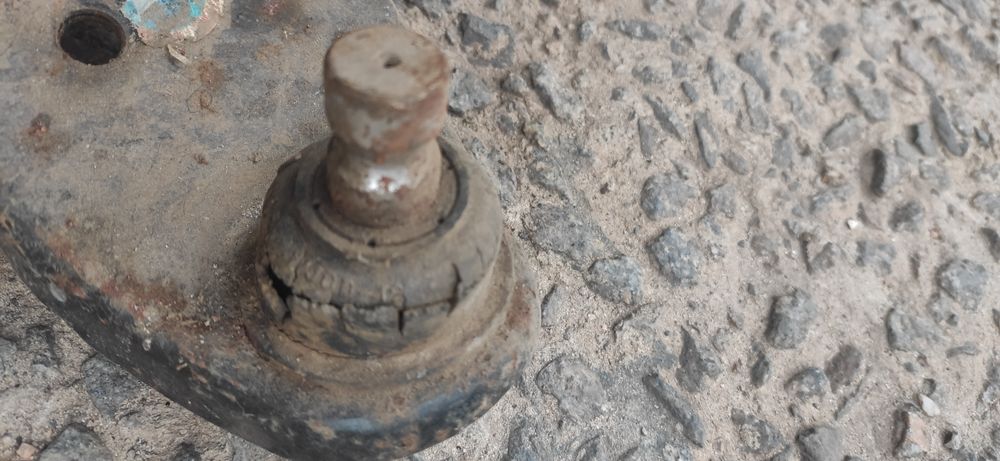 Продам Chery Beat б/у передние рычаги