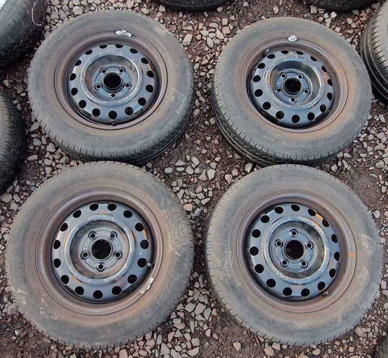 Felgi stalowe Hyundai Kia  5x114,3 5,5Jx15 ET47 Kpl.
