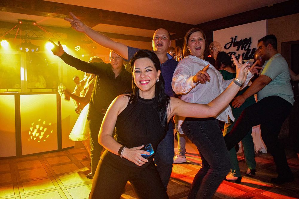 Ведуча, тамада, музика на свято, DJ