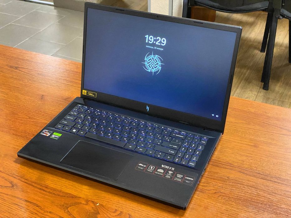 Ноутбук Acer Nitro V15 ANV15-41-R563