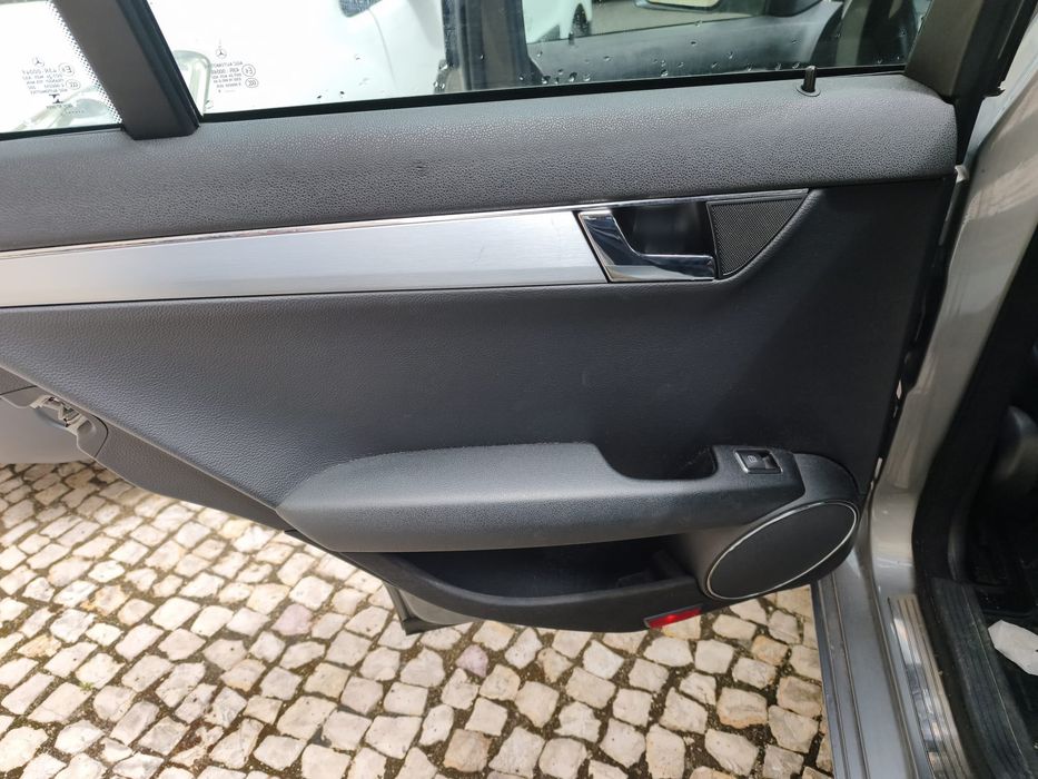 Mercedes benz avantgarde c220