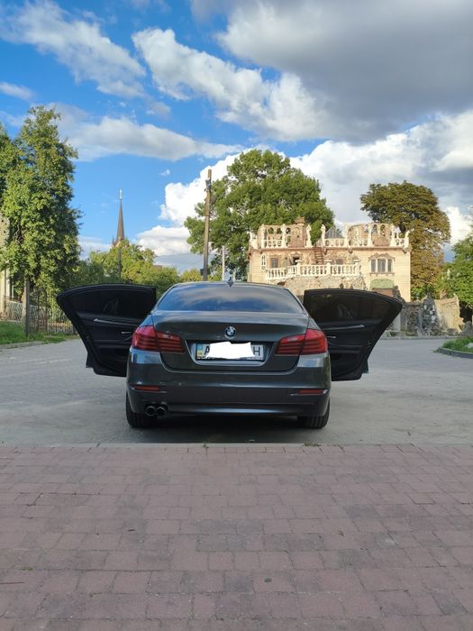 Продам бмв ф 10, 520і