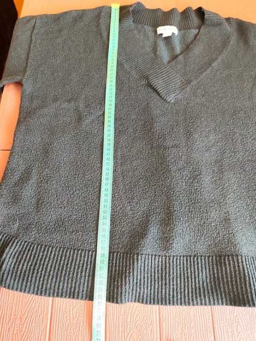 324. Ciemno zielony prosty sweter dekolt V rozmiar 2XL