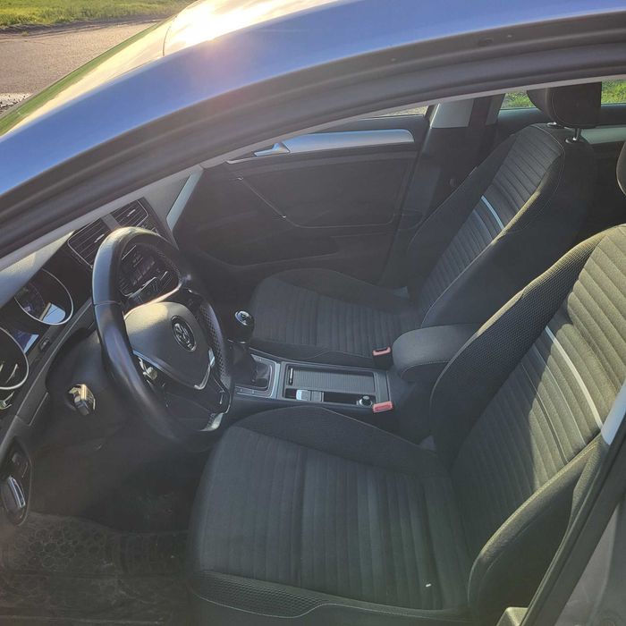 Volkswagen Golf VII