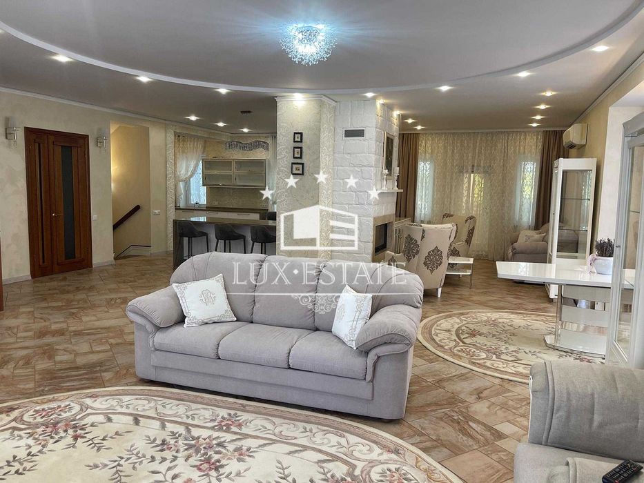 Аренда эксклюзивного домовладения  с бассейном   (Конча-Заспа)