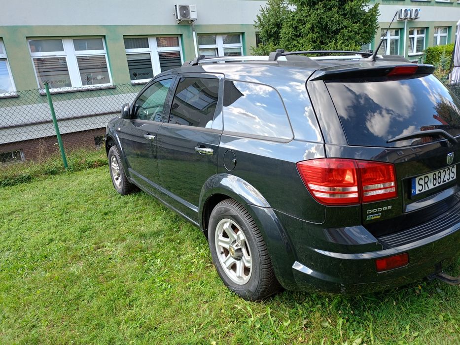 Dodge Journey uszkodzony